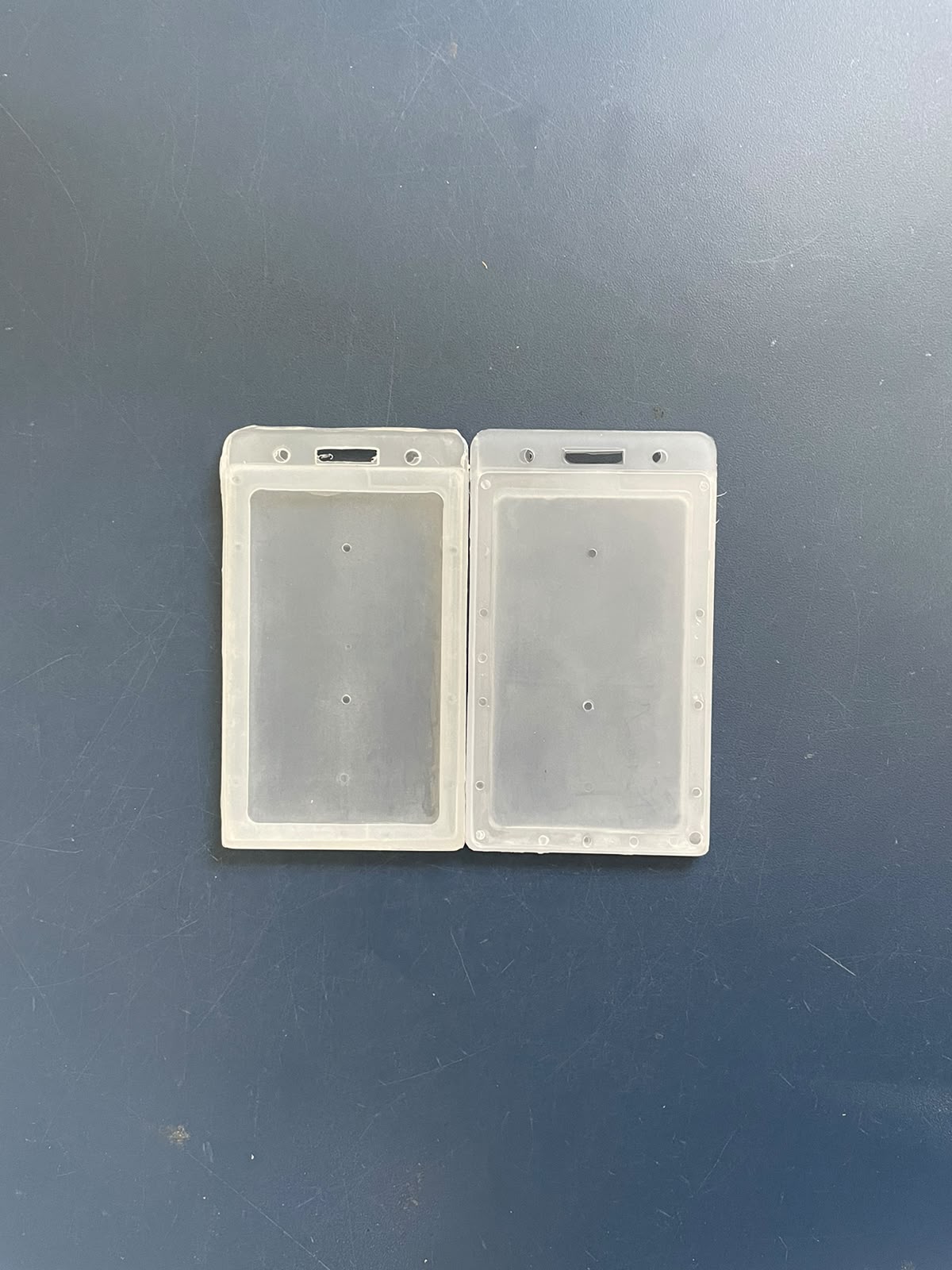Suporte Semi Fechado para Crachá